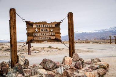 Manzanar işareti