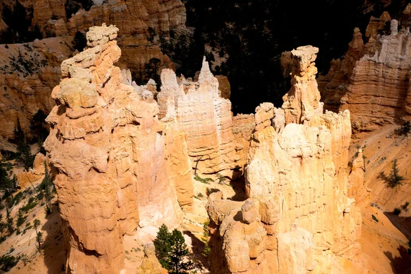 Величний скельні утворення в n.p Каньйон Брайс. — стокове фото