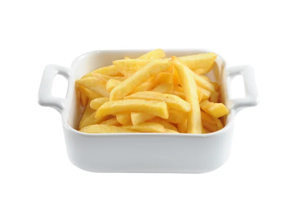 Beyaz bir fincan doğranmış patates dilimleri