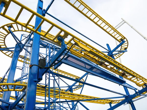 Amarelo e azul — Fotografia de Stock