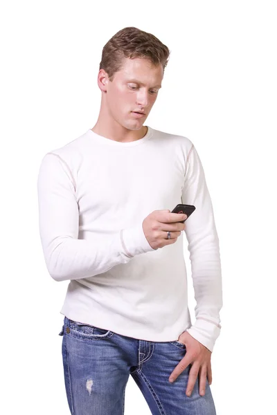 Homme occasionnel textos sur téléphone portable — Photo