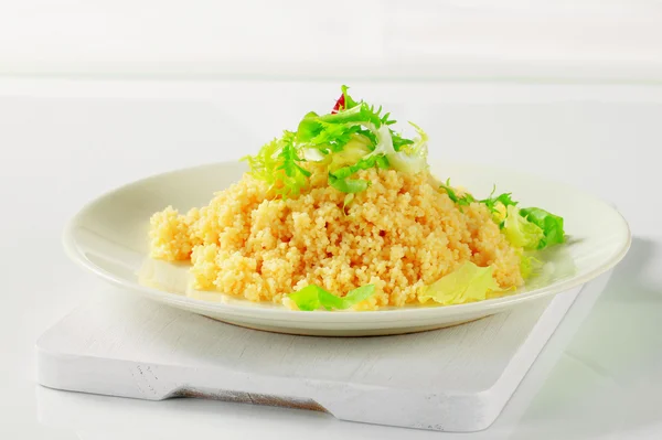 Couscous com salada verdes — Fotografia de Stock