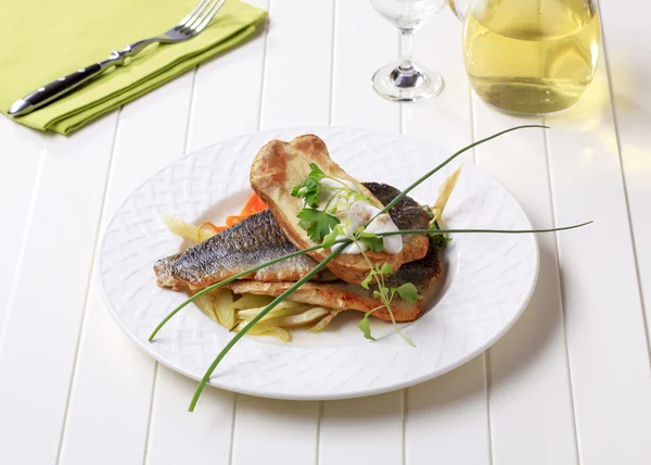 Filetes de peixe frito panela — Fotografia de Stock