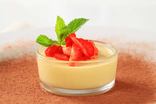 Vaniljsås dessert — Stockfoto