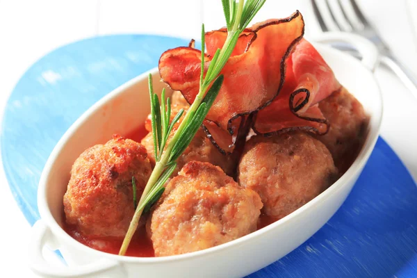 Köttbullar i tomatsås — Stockfoto