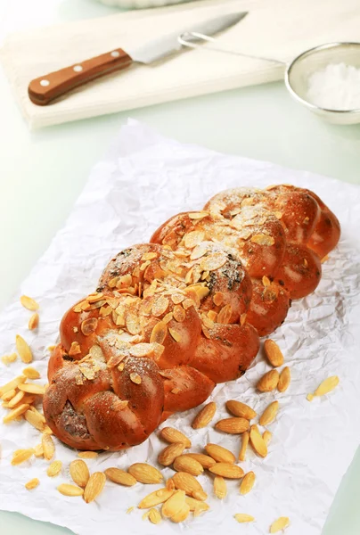 Roti yang dikepang manis — Stok Foto