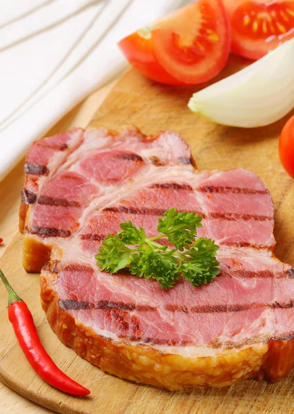 Carne di maiale affumicata alla griglia — Foto Stock