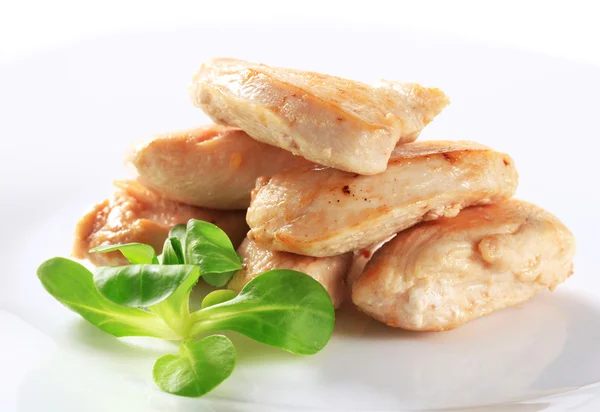 Filetes de frango cozidos — Fotografia de Stock