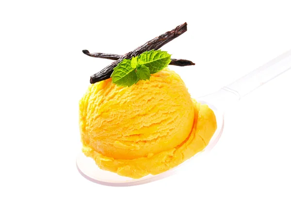 黄色いアイスクリーム — ストック写真