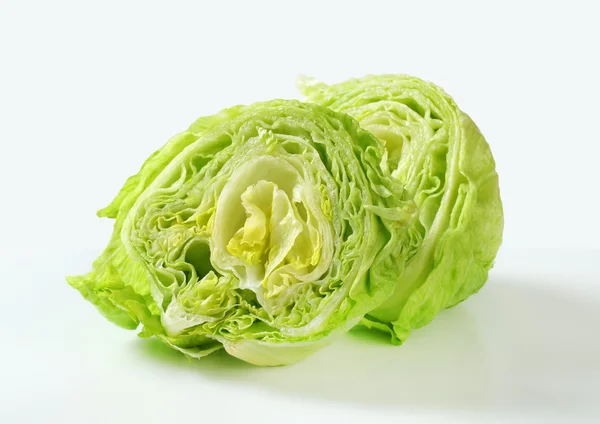 Lechuga iceberg —  Fotos de Stock