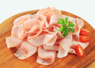 ince dilimlenmiş tavuk jambon