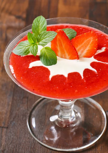 Strawberry puree with cream — Stock Photo, Image