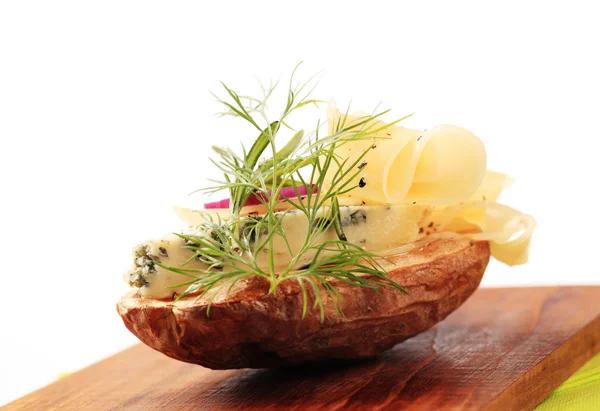 Baked potato and cheese — Stock Photo, Image