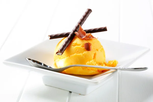 Ice cream with mint sticks — Stock Photo, Image