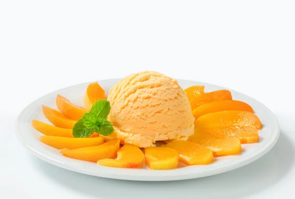 Fruit ice cream — Stock Photo, Image