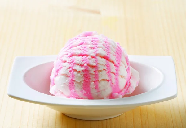 Scoop of white pink ice cream — Stock Photo, Image