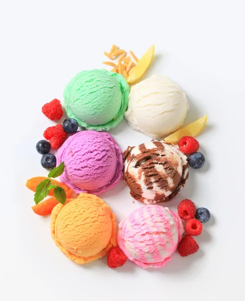 アイスクリームの盛り合わせ — ストック写真