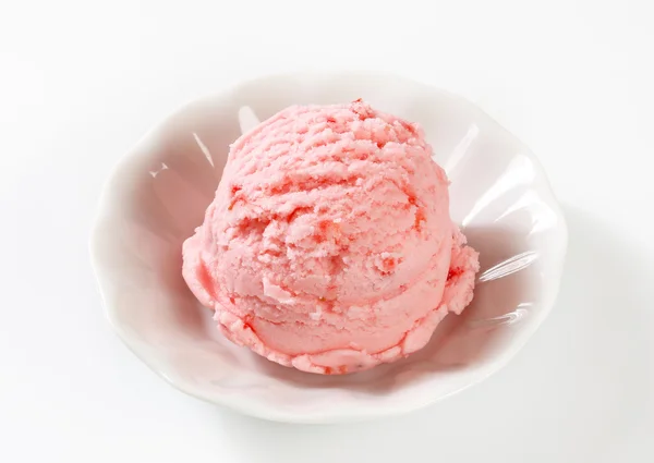Colher de sorvete rosa — Fotografia de Stock