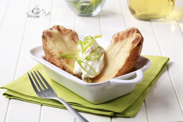 Patata al horno y queso crema — Foto de Stock