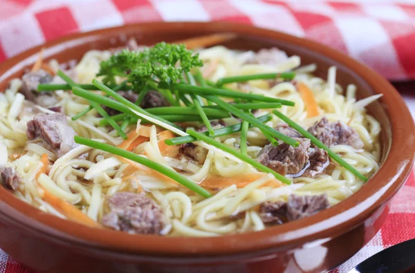 Sopa de fideos de res — Foto de Stock