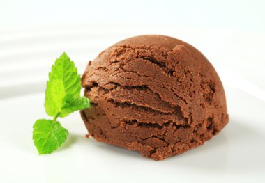 Çikolatalı brownie dondurma