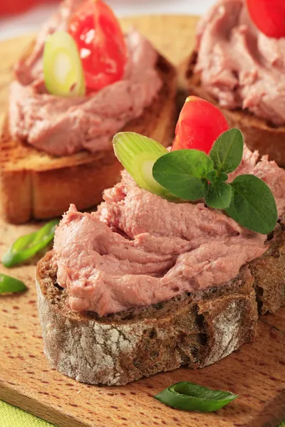 Bread with meat mousse — Stock Photo, Image