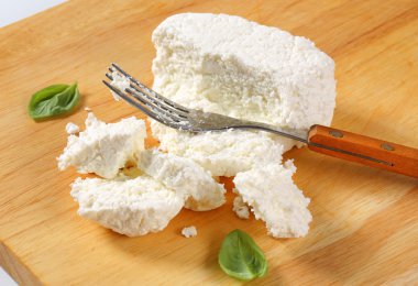 Süzme peynir.