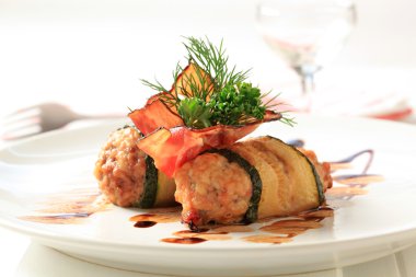 Kabak içinde sarılı kıyma