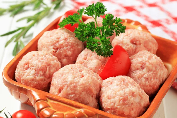 Raw meatballs — Stock Photo, Image