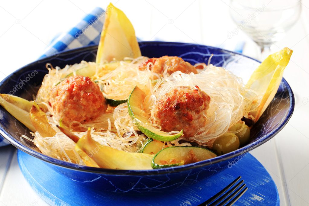 Cellophane noodles with meatballs