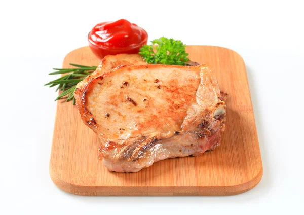 후라이팬에 볶은 돼지고기 — 스톡 사진