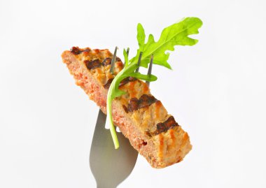 çatal üzerinde ızgara burger