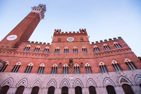 Palazzo Pubblico (town hall) in Siena — Stock Photo, Image