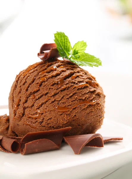 Chocolate ice cream — Stock Photo, Image