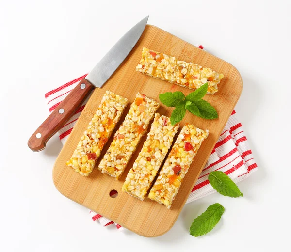 Apricot and apple cereal bars — Stock Photo, Image