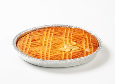Hollandalı tereyağı pasta (boterkoek)