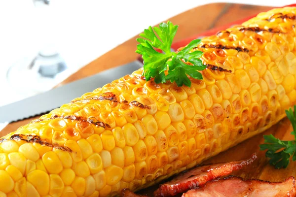 Grilled corn on the cob — Stock Photo, Image