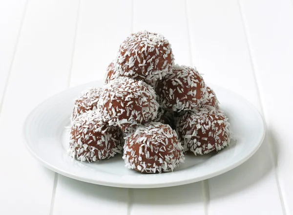 Bolas de coco de chocolate —  Fotos de Stock