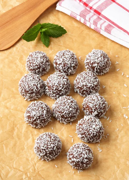 Chocolate coconut snowball cookies — Stock Photo, Image