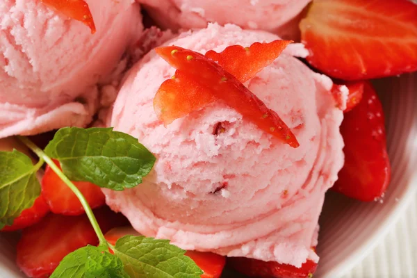 Strawberry sorbet — Stockfoto