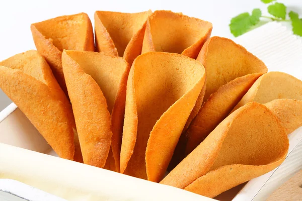 Cone-shaped honey gingerbread cookies — Stock Photo, Image