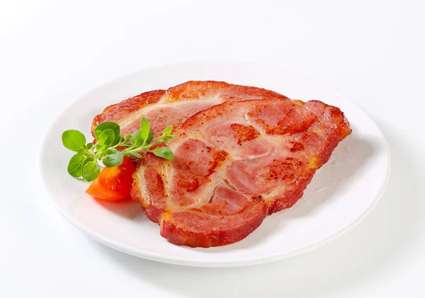 Geräucherter Schweinenacken — Stockfoto