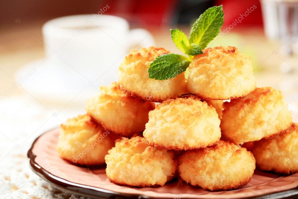 Coconut macaroons