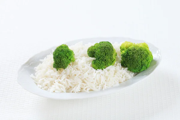 Gekookte rijst met broccoli — Stockfoto