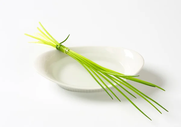 Taze chives bir avuç — Stok fotoğraf