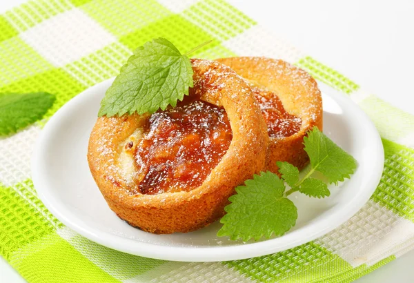 Petits gâteaux remplis de pommes — Photo