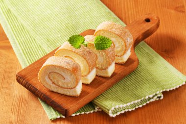 krem peynir sünger rulo