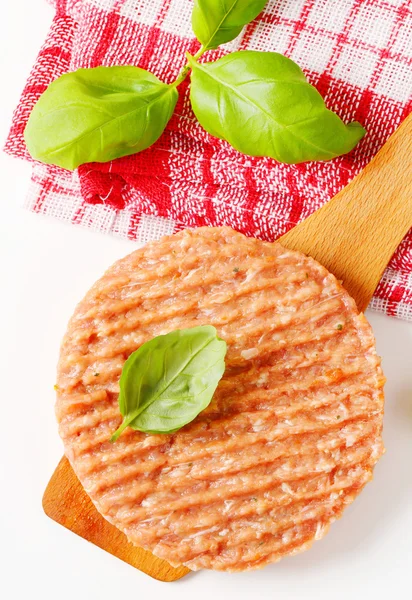 Carne picada crua patty — Fotografia de Stock