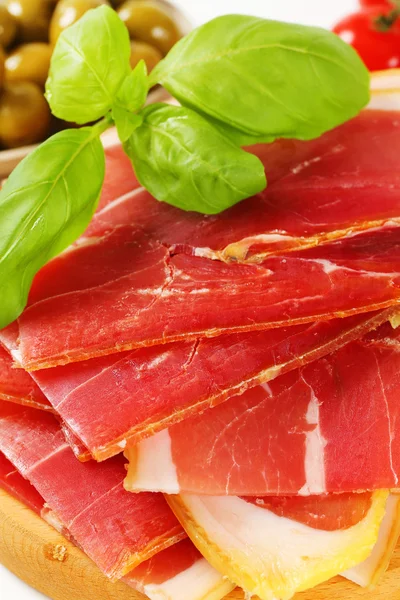 Pokrojone prosciutto crudo — Zdjęcie stockowe