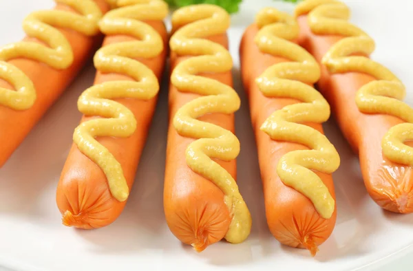 겨자와 Frankfurters — 스톡 사진